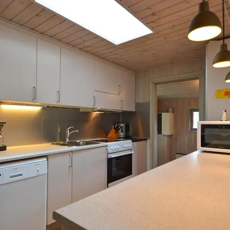 Three-bedroom With A Fireplace In Romo