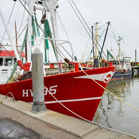 Tatil Evi Three-bedroom With A Fireplace In Romo