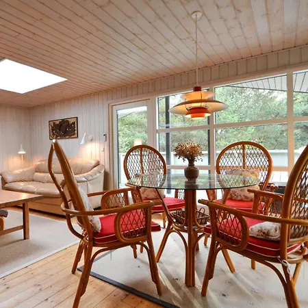 Three-bedroom With A Fireplace In Romo Tatil Evi